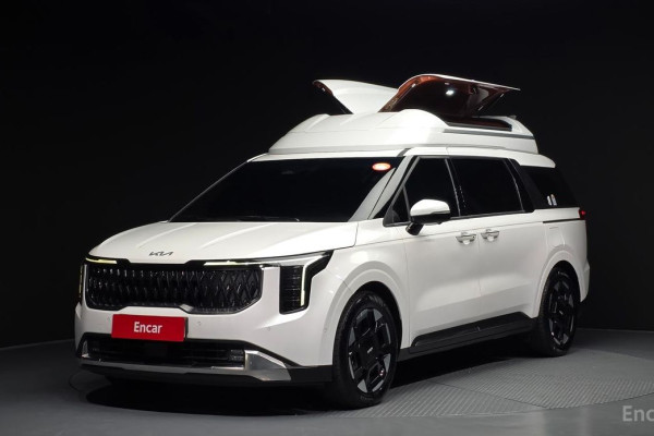 2023 Kia Carnival с пробегом 24 018 км