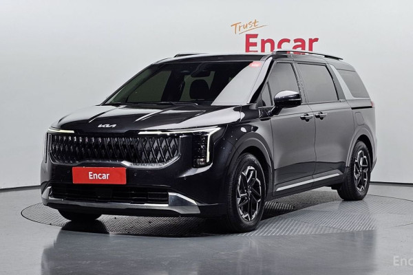 2024 Kia Carnival с пробегом 12 552 км