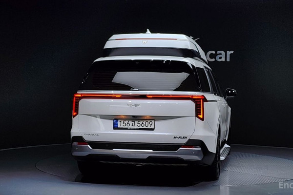 2024 Kia Carnival с пробегом 16 875 км