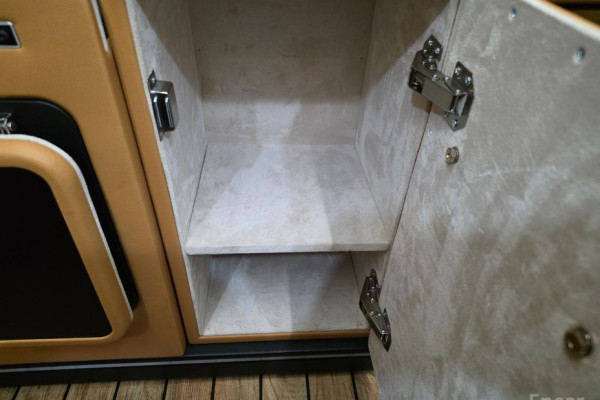 2024 Kia Carnival с пробегом 16 020 км