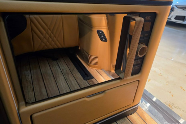 2024 Kia Carnival с пробегом 16 020 км