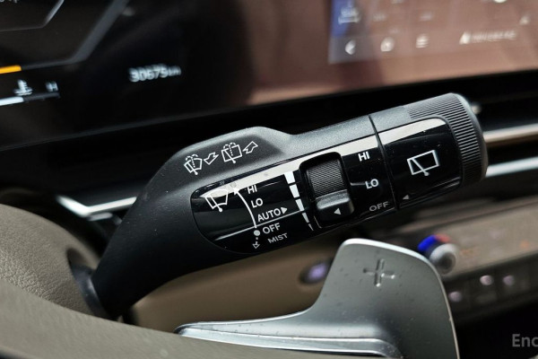 2023 Kia Carnival с пробегом 30 675 км