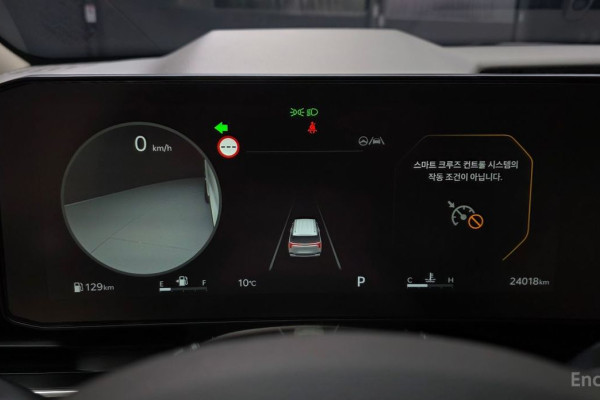 2023 Kia Carnival с пробегом 24 018 км