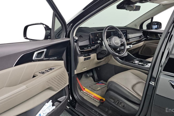 2024 Kia Carnival с пробегом 19 508 км