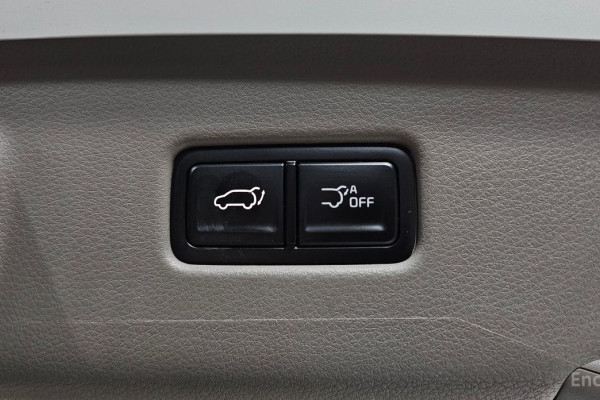 2024 Kia Carnival с пробегом 24 052 км