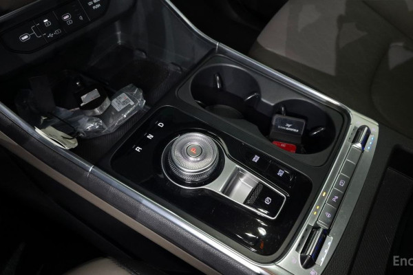 2024 Kia Carnival с пробегом 12 552 км