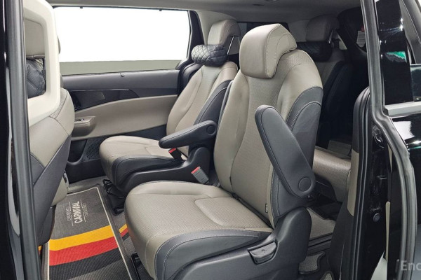 2024 Kia Carnival с пробегом 19 508 км