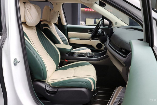 2024 Kia Carnival с пробегом 16 875 км