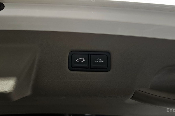 2023 Kia Carnival с пробегом 30 675 км