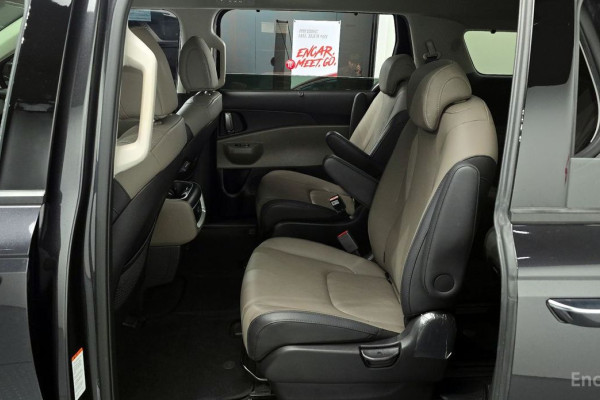 2024 Kia Carnival с пробегом 12 552 км