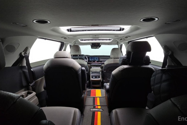 2024 Kia Carnival с пробегом 19 508 км