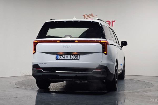 2024 Kia Carnival с пробегом 16 955 км