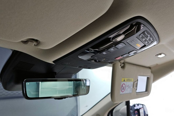 2024 Kia Carnival с пробегом 24 052 км