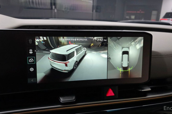 2023 Kia Carnival с пробегом 24 018 км