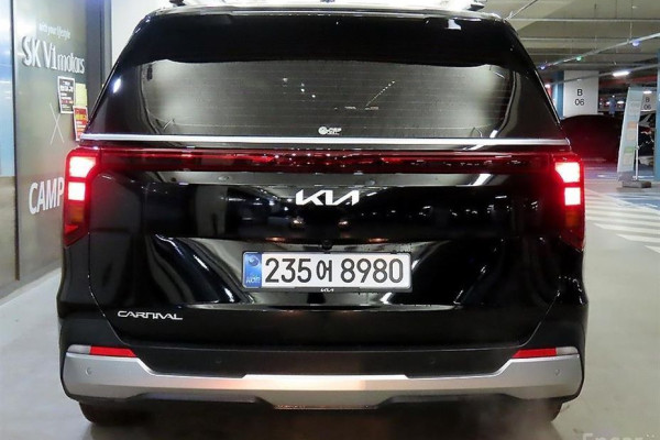 2025 Kia Carnival с пробегом 2 271 км