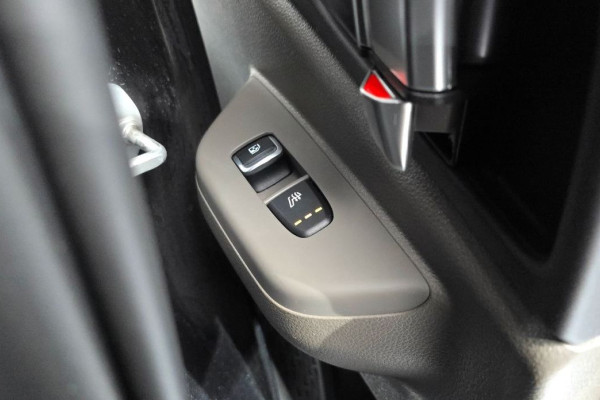 2024 Kia Carnival с пробегом 12 552 км