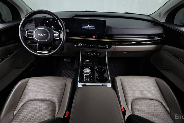 2024 Kia Carnival с пробегом 24 977 км