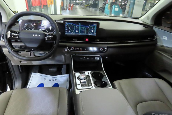 2025 Kia Carnival с пробегом 2 271 км