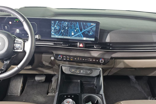 2024 Kia Carnival с пробегом 16 955 км