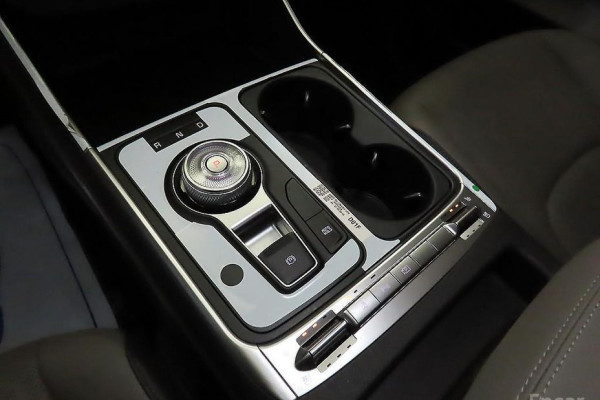 2025 Kia Carnival с пробегом 2 271 км