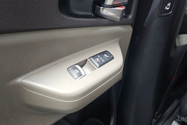 2024 Kia Carnival с пробегом 16 955 км