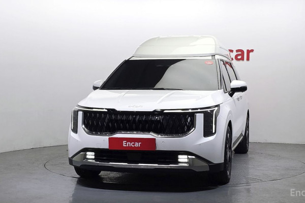 2024 Kia Carnival с пробегом 23 597 км