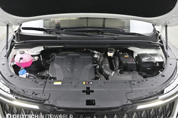 2025 Kia Carnival с пробегом 139 км