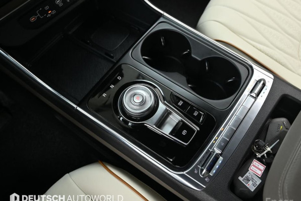 2023 Kia Carnival с пробегом 50 059 км