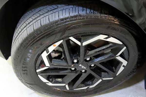 2025 Kia Carnival с пробегом 2 271 км