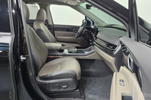 2024 Kia Carnival с пробегом 43 853 км