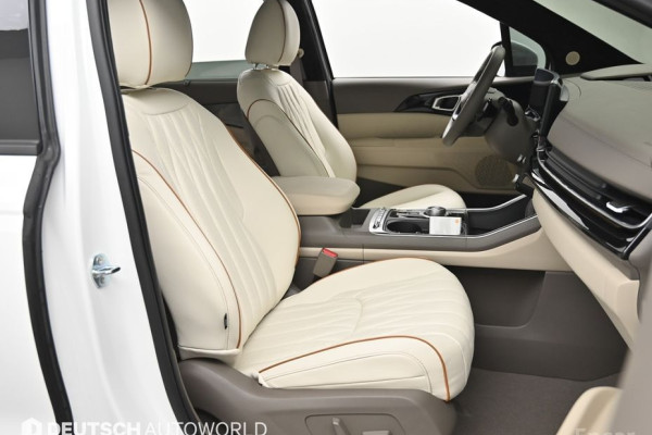 2025 Kia Carnival с пробегом 139 км