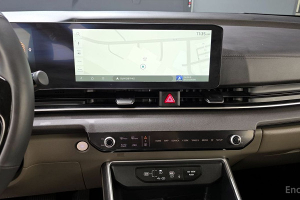 2025 Kia Carnival с пробегом 15 567 км