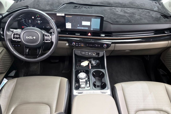 2024 Kia Carnival с пробегом 16 180 км