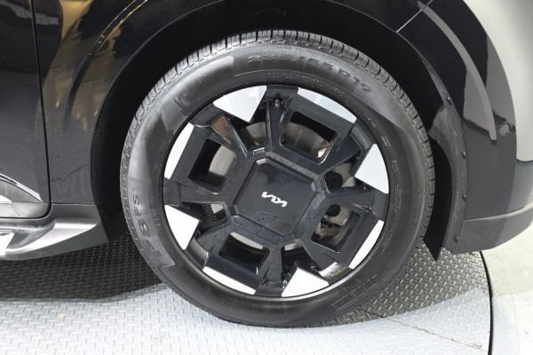 2024 Kia Carnival с пробегом 56 999 км