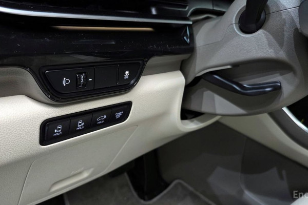 2024 Kia Carnival с пробегом 49 360 км