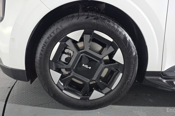 2024 Kia Carnival с пробегом 32 356 км