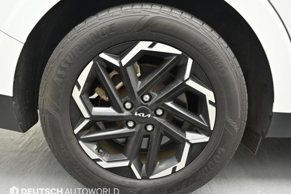 2023 Kia Carnival с пробегом 50 059 км