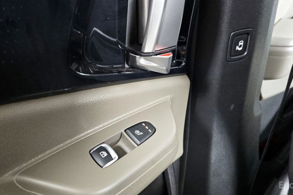 2024 Kia Carnival с пробегом 24 977 км