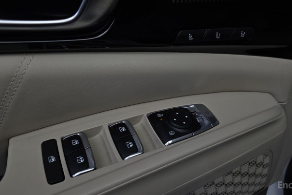 2024 Kia Carnival с пробегом 23 597 км