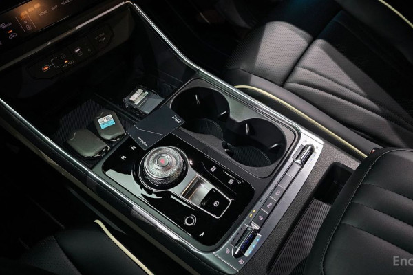 2024 Kia Carnival с пробегом 7 707 км