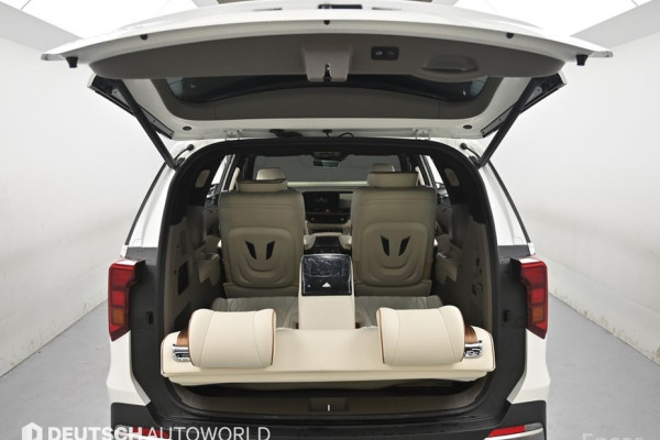 2025 Kia Carnival с пробегом 139 км