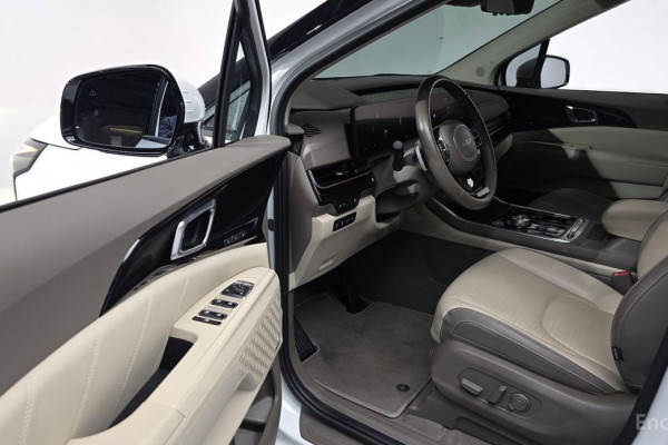 2024 Kia Carnival с пробегом 32 356 км