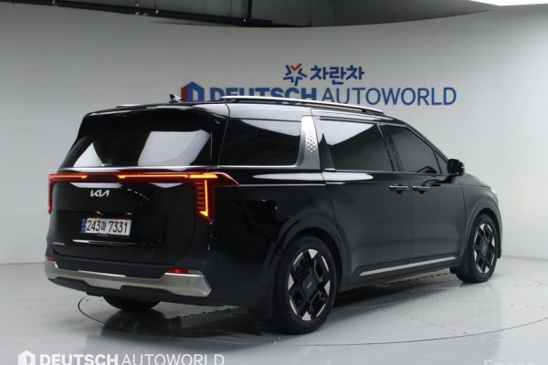 2024 Kia Carnival с пробегом 16 300 км