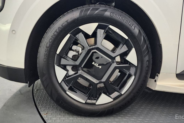 2025 Kia Carnival с пробегом 8 602 км