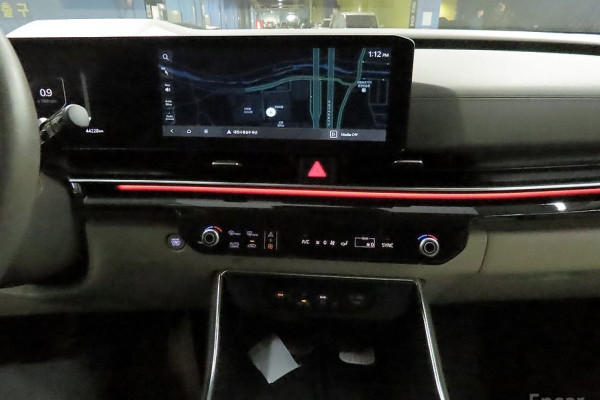 2024 Kia Carnival с пробегом 44 230 км