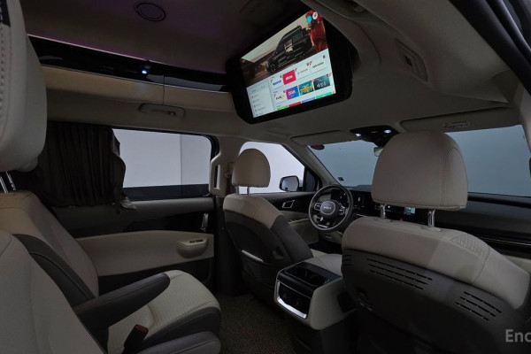 2024 Kia Carnival с пробегом 23 597 км