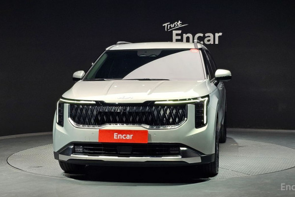 2025 Kia Carnival с пробегом 8 622 км