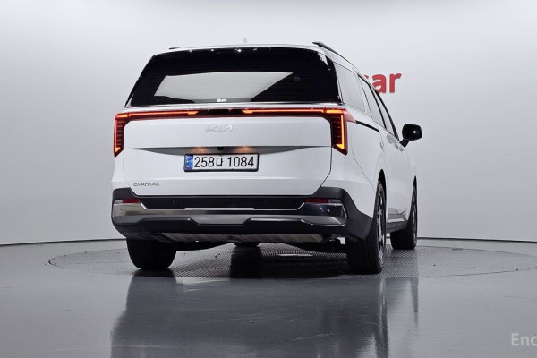 2024 Kia Carnival с пробегом 38 608 км