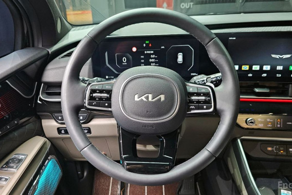2024 Kia Carnival с пробегом 7 707 км