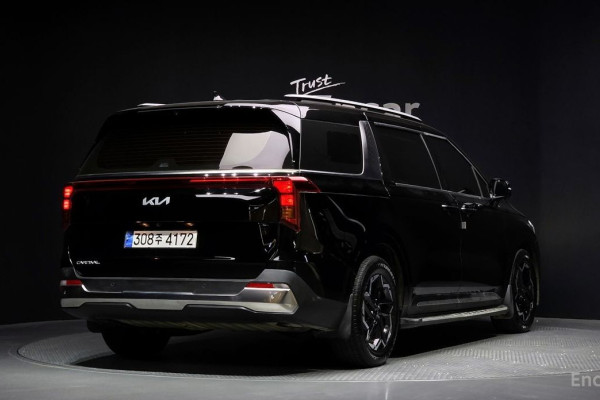 2024 Kia Carnival с пробегом 16 362 км